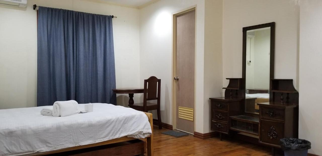 Buenavista Family Inn Tagudin Экстерьер фото